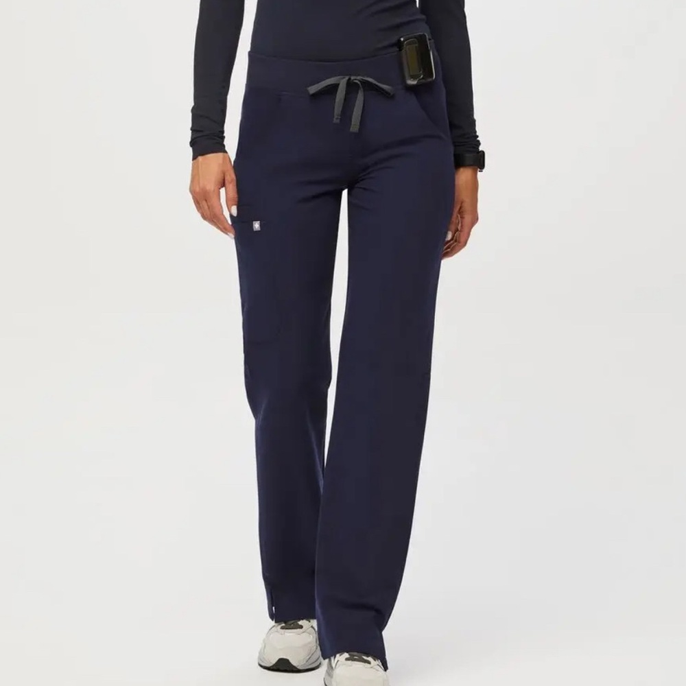 Figs Women's Navy Joggers